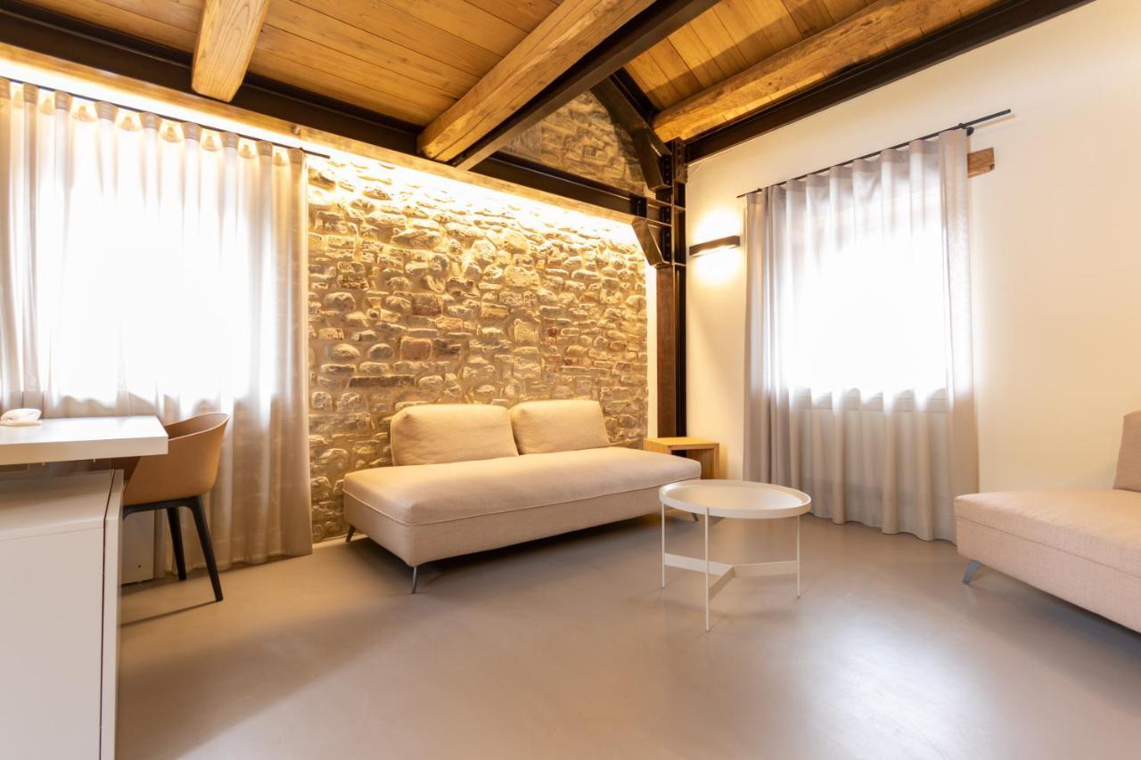 Borgotufi Albergo Diffuso Castel del Giudice Bagian luar foto