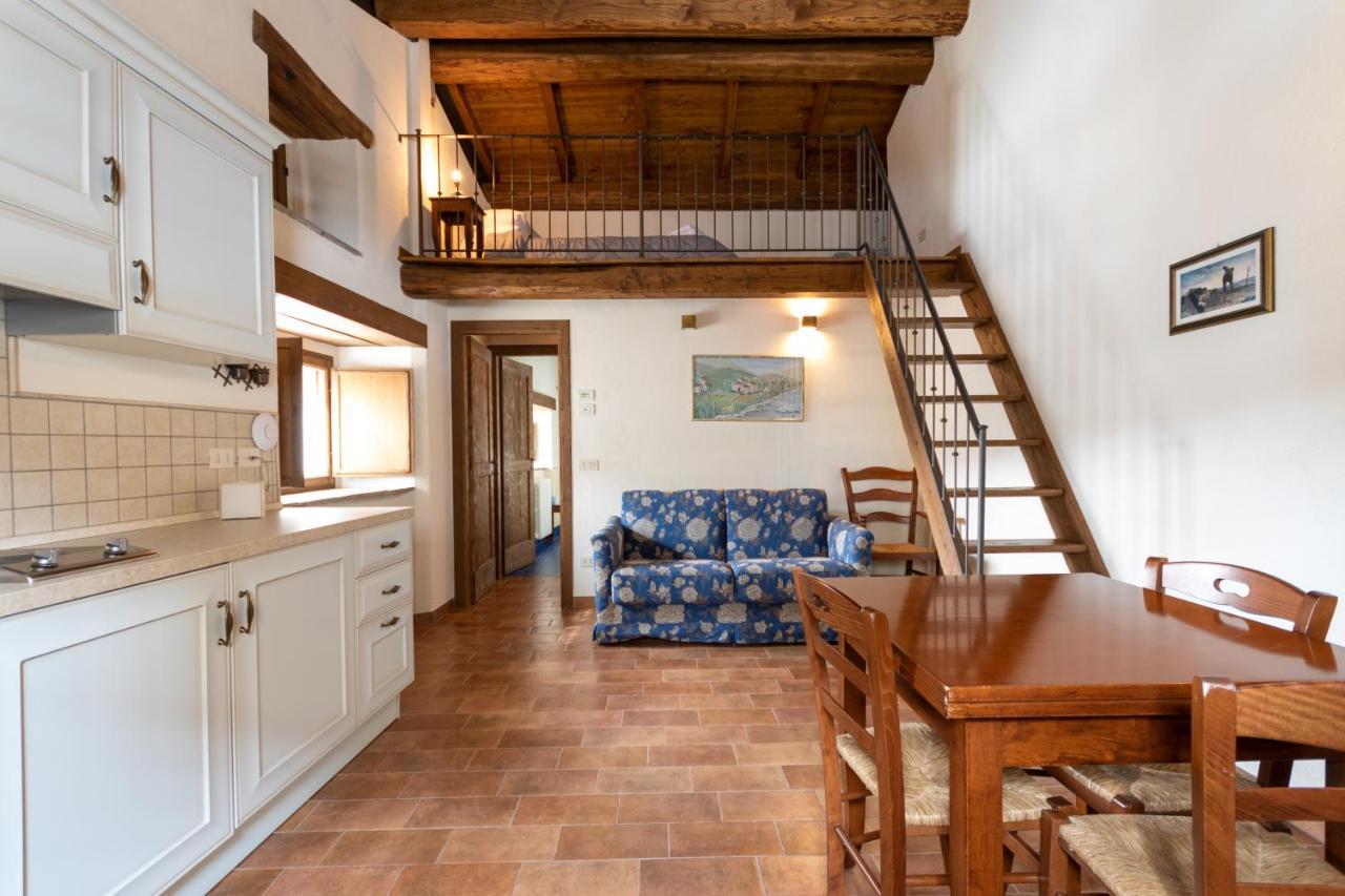 Borgotufi Albergo Diffuso Castel del Giudice Bagian luar foto