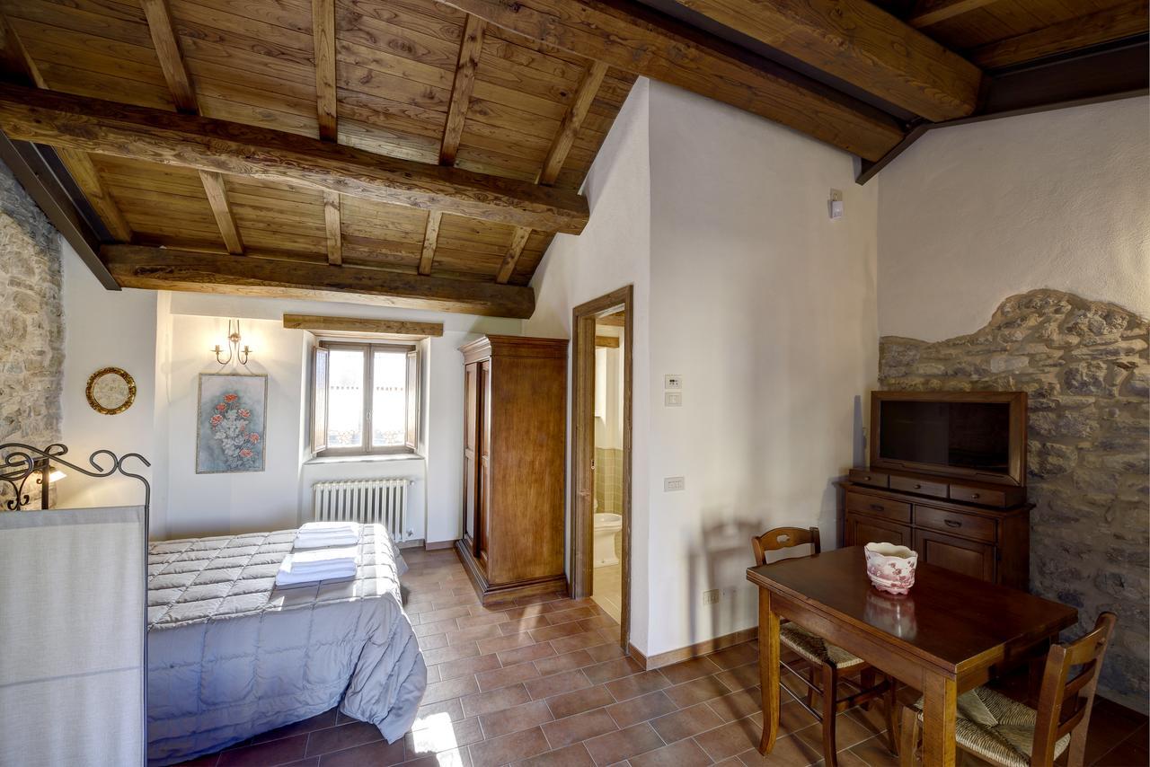 Borgotufi Albergo Diffuso Castel del Giudice Bagian luar foto