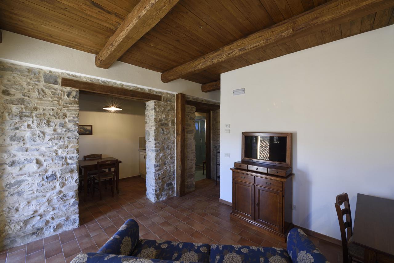 Borgotufi Albergo Diffuso Castel del Giudice Bagian luar foto