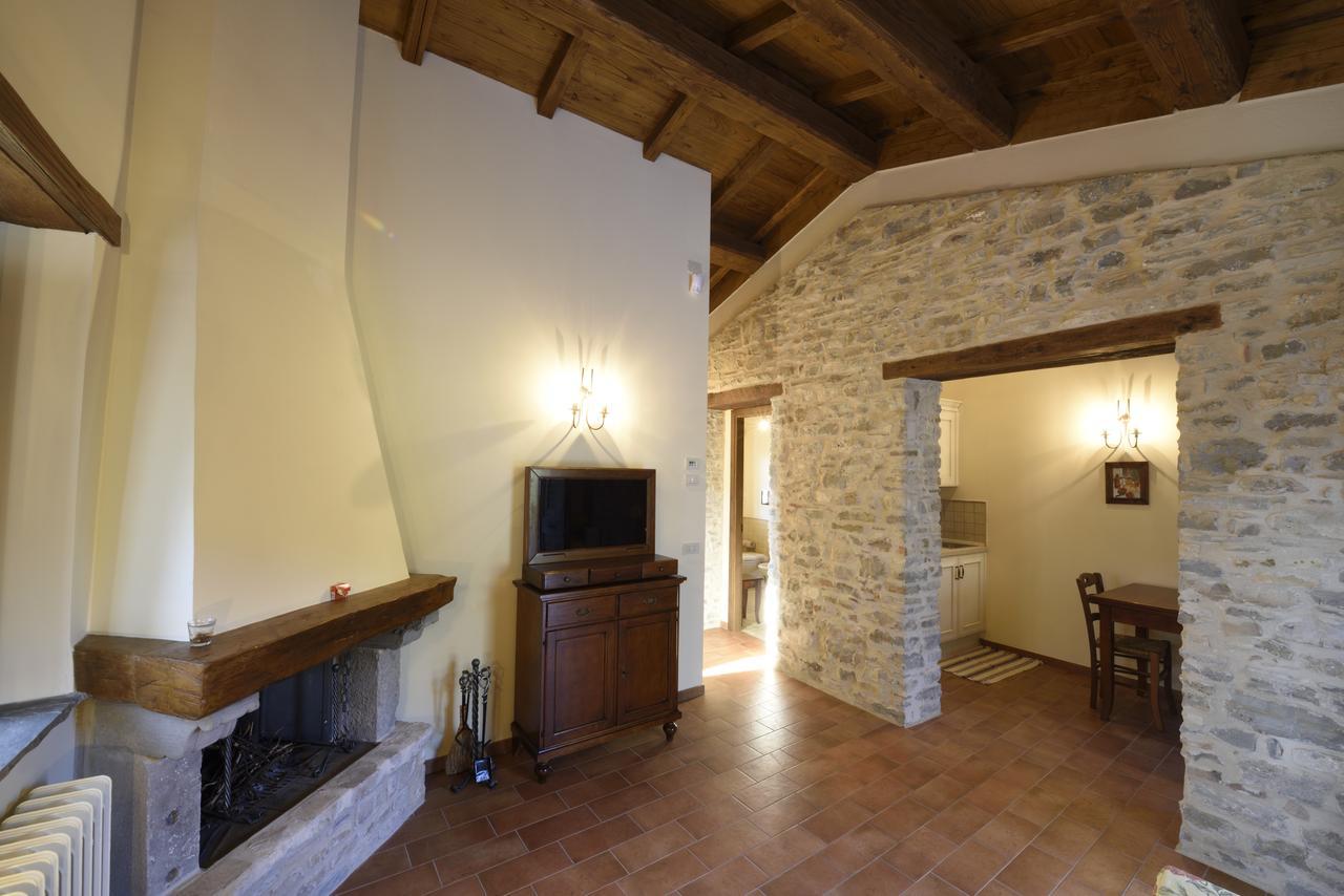 Borgotufi Albergo Diffuso Castel del Giudice Bagian luar foto