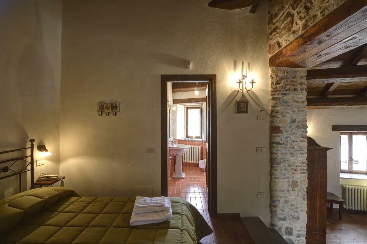 Borgotufi Albergo Diffuso Castel del Giudice Bagian luar foto
