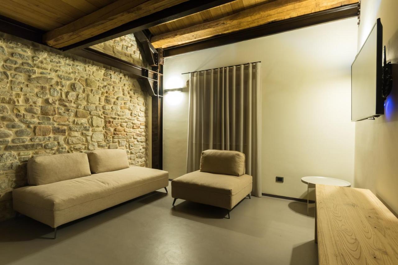Borgotufi Albergo Diffuso Castel del Giudice Bagian luar foto